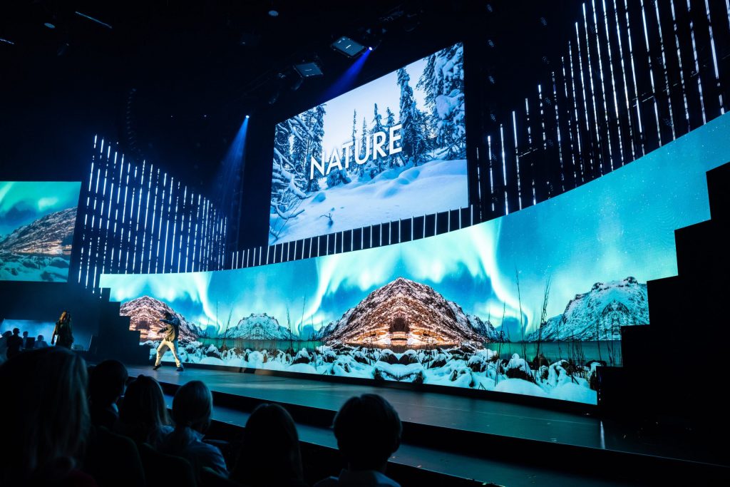 Dịch vụ Live LED quận 5