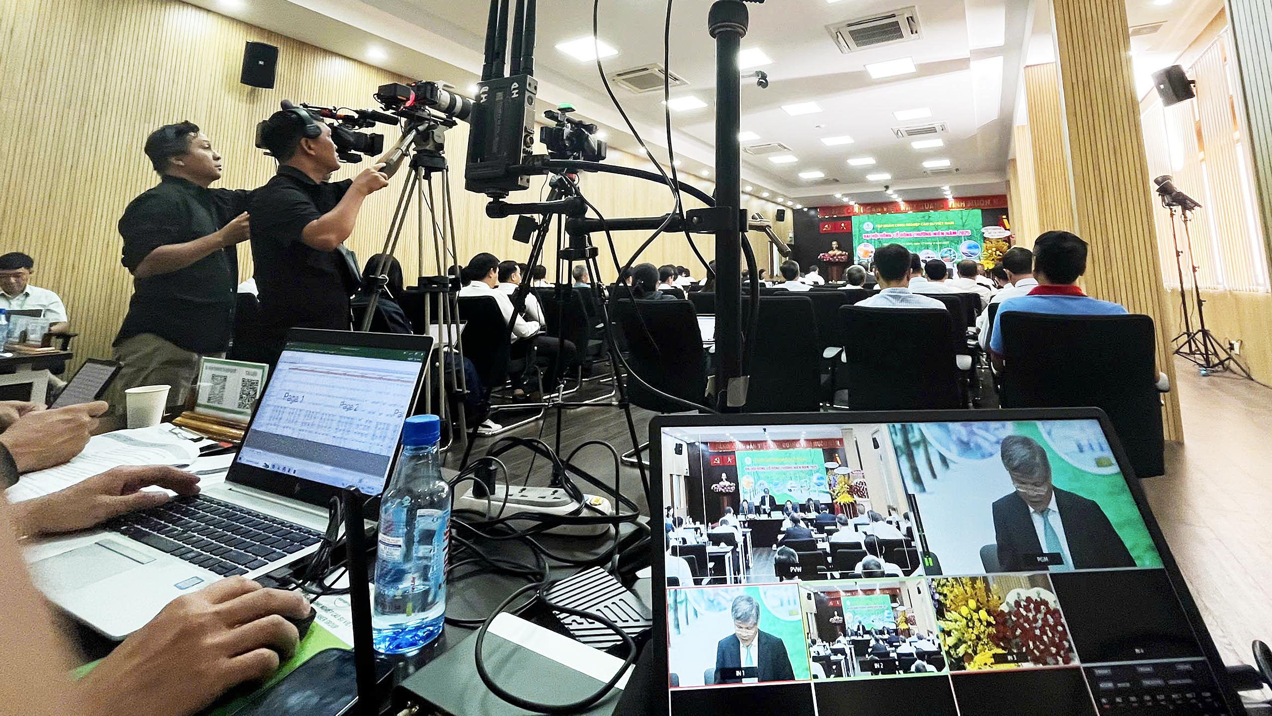 LIVESTREAM ĐẠI HỘI CỔ ĐÔNG