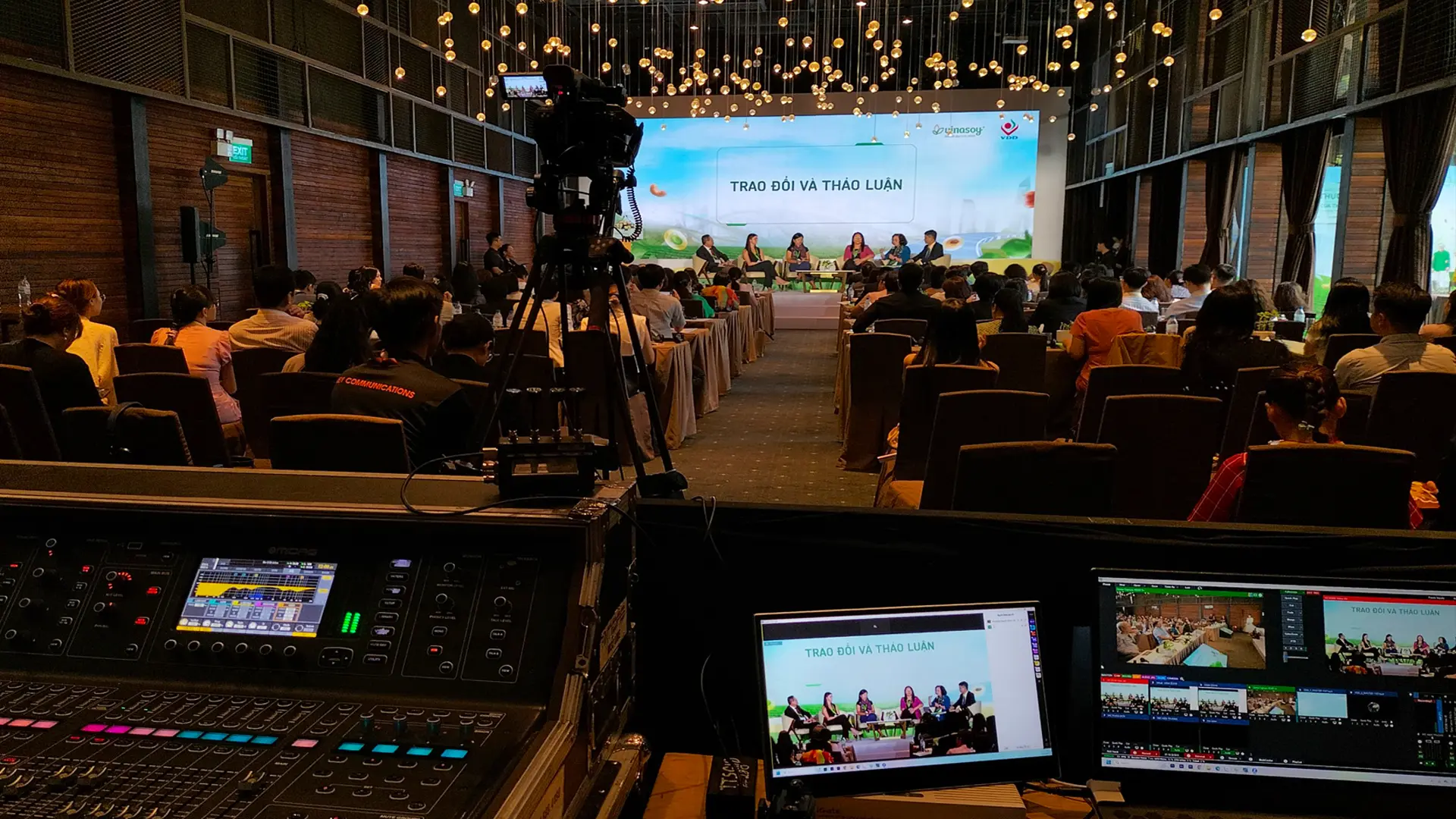 livestream hội thảo 001