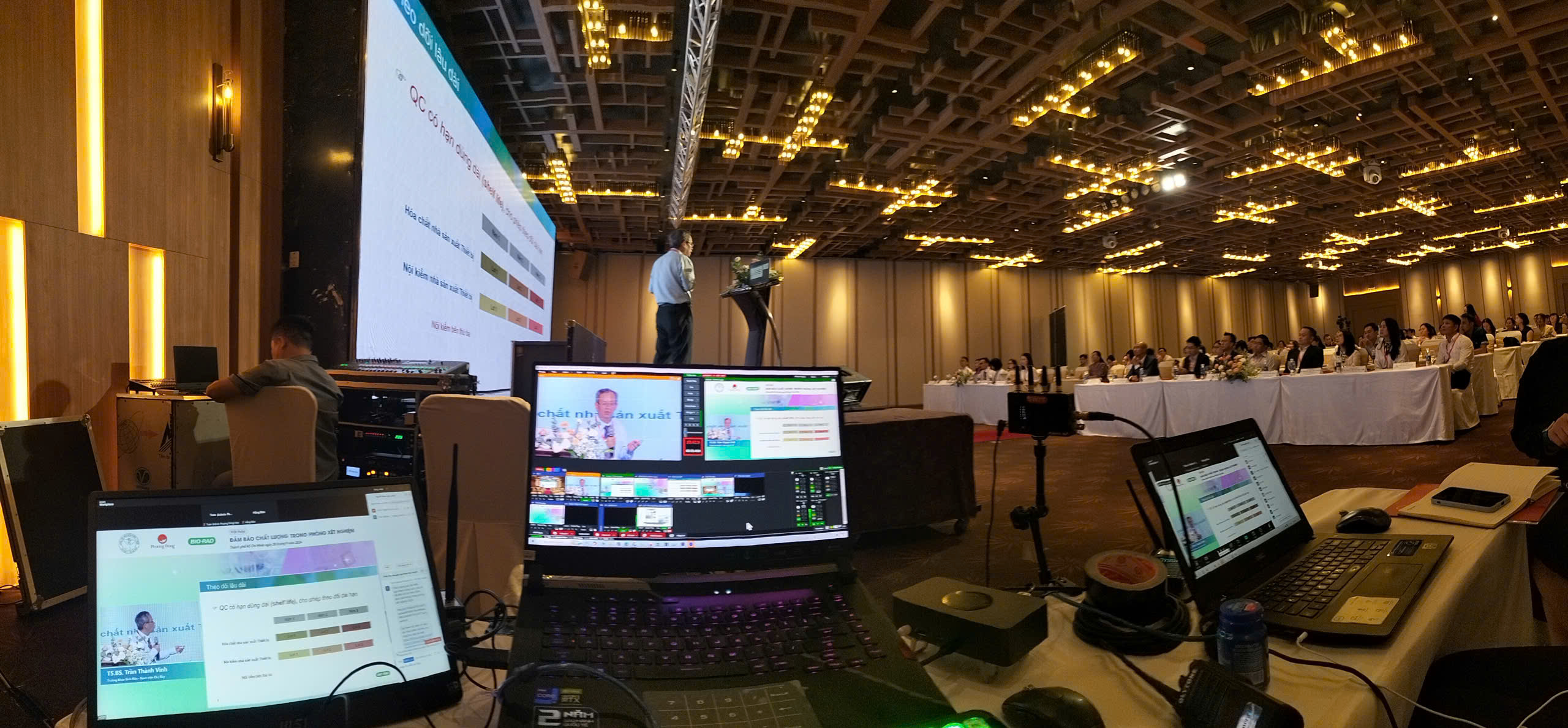 livestream hội thảo 02