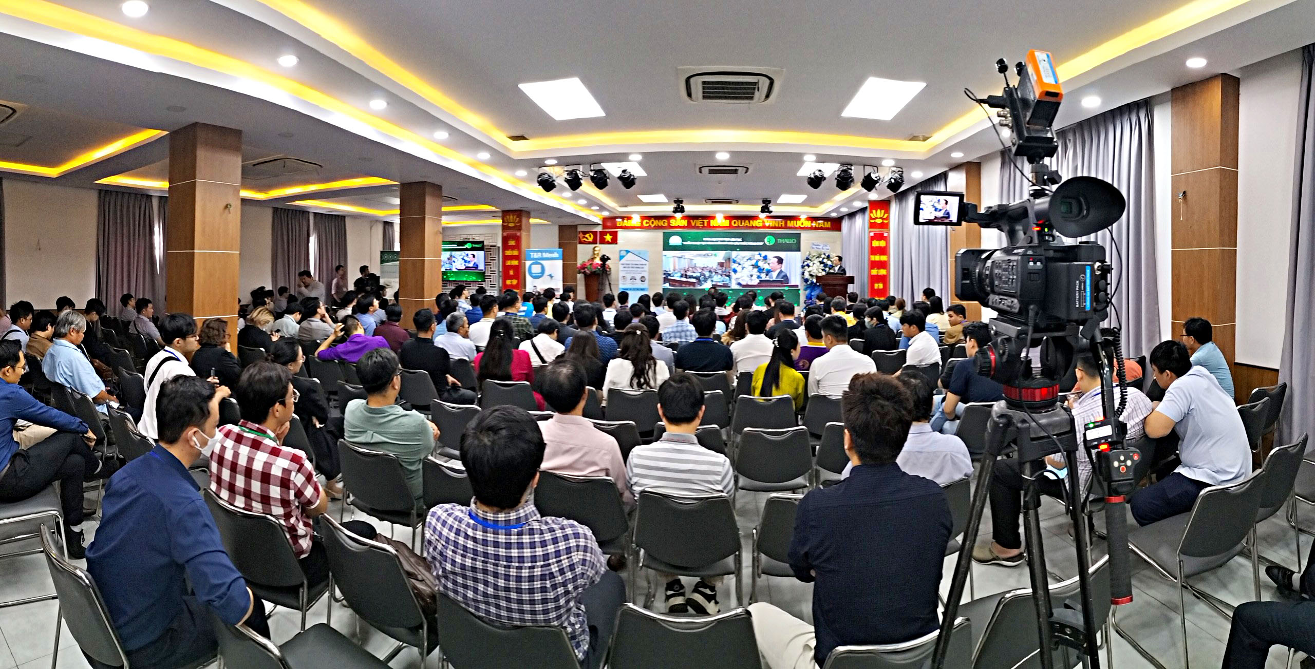 livestream hội thảo 09