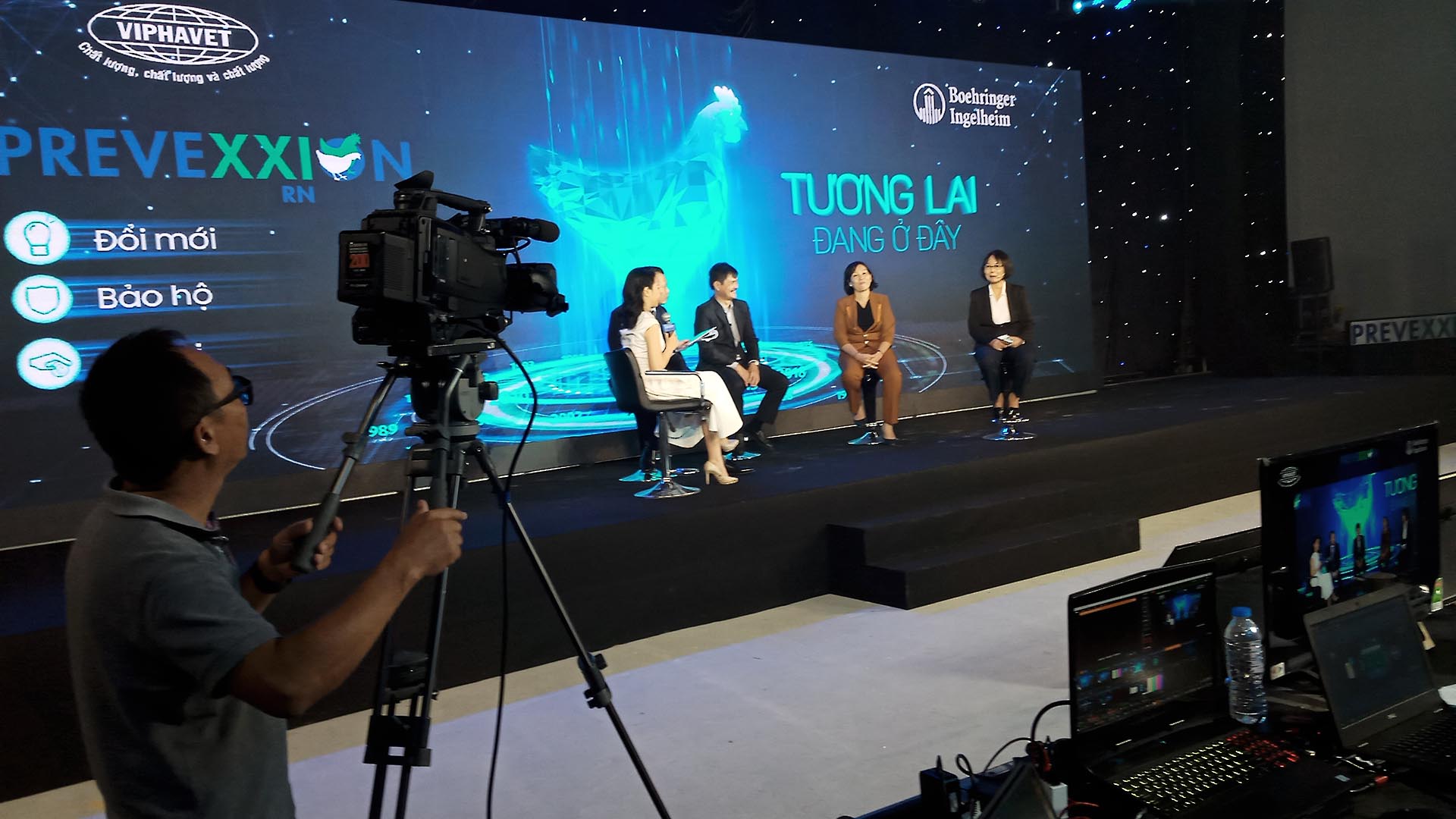 livestream hội thảo 13