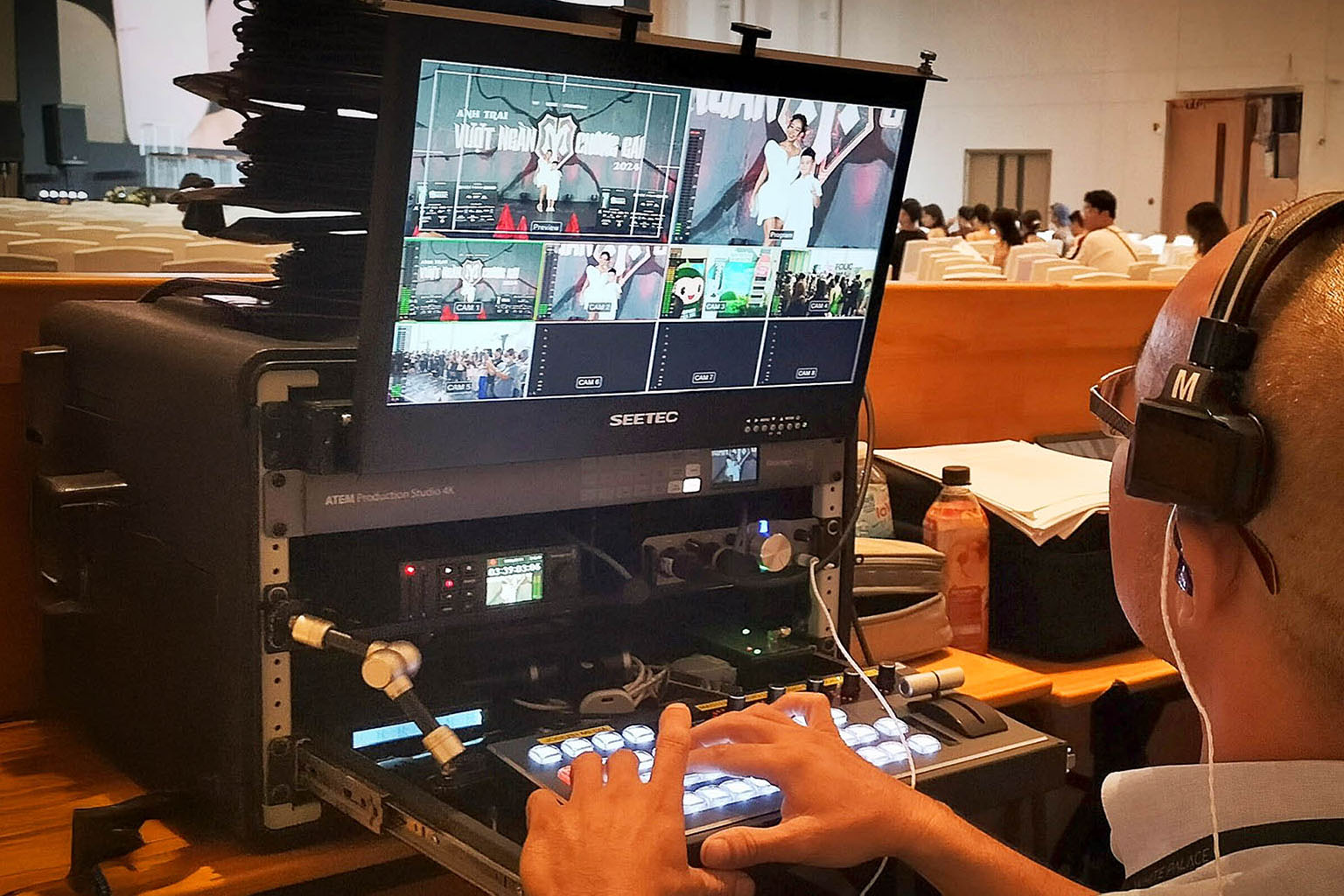 Điều Khiển Hệ Thống Livestream Chuyên Nghiệp