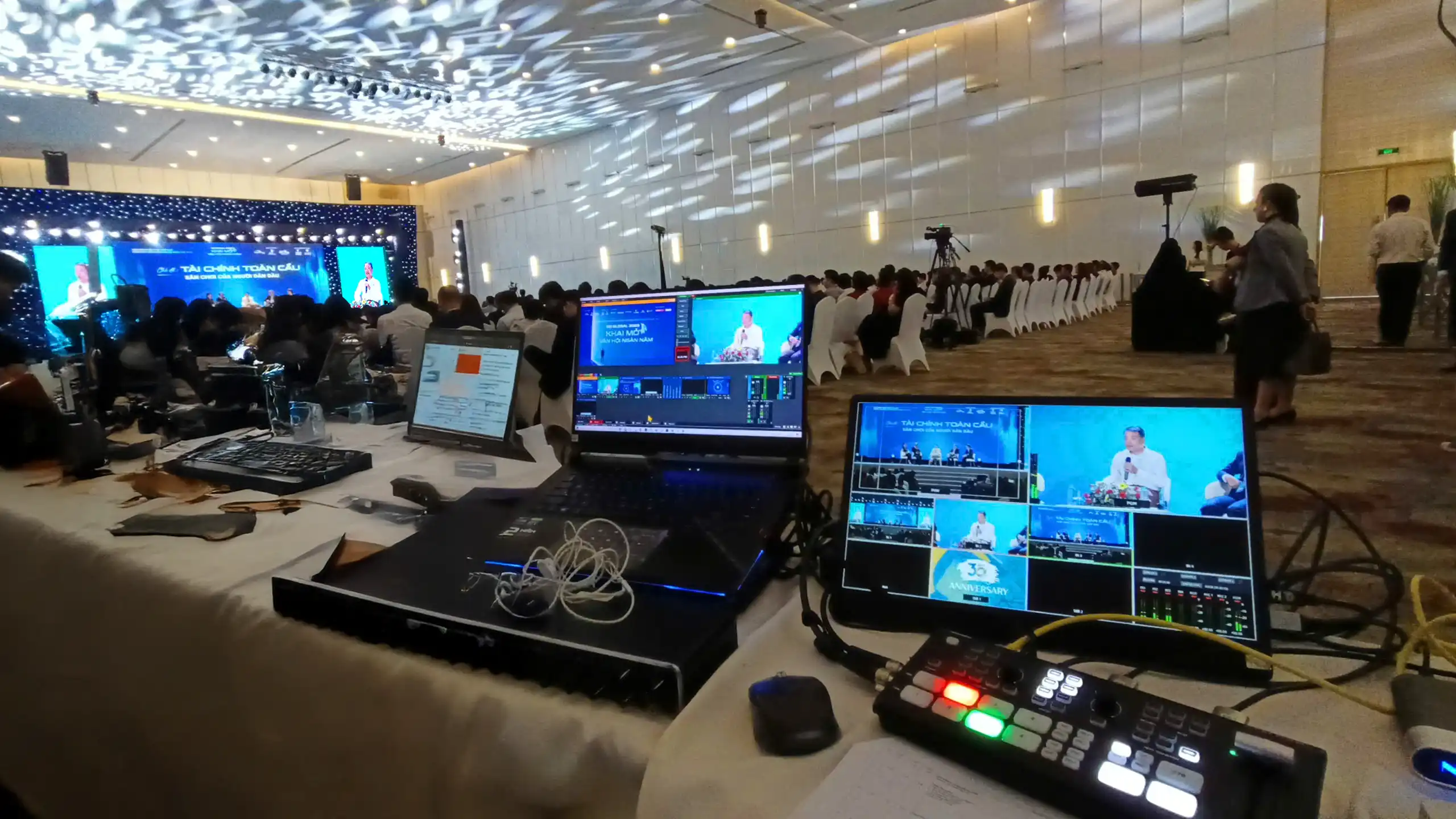 livestream trực tiếp buổi Hội nghị Tài Chính toàn cầu 2025 (2)